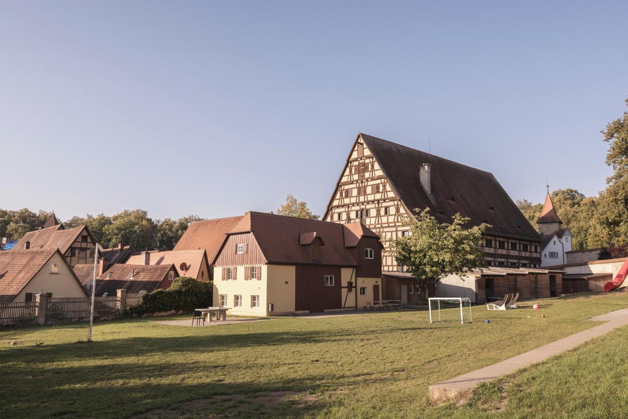 Jugendherberge Dinkelsbuehl - Youth Hostel Екстериор снимка